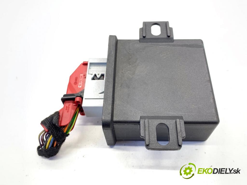 AUDI Q5 8R SUV 2011 125 kW 2.0 TDI quattro 1968 Modul uhlu svetla 8K0907357D