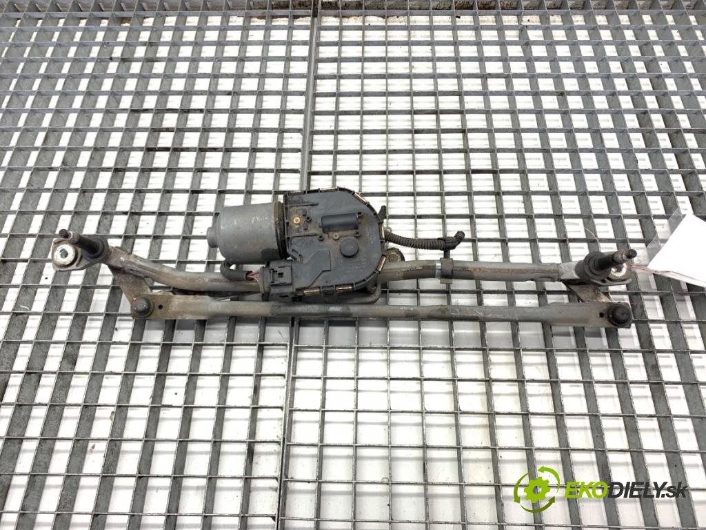 AUDI Q5 8R SUV 2011 125 kW 2.0 TDI quattro 1968 mechanismus stěračů přední část 8R1955023D (Motorek stěračů přední)