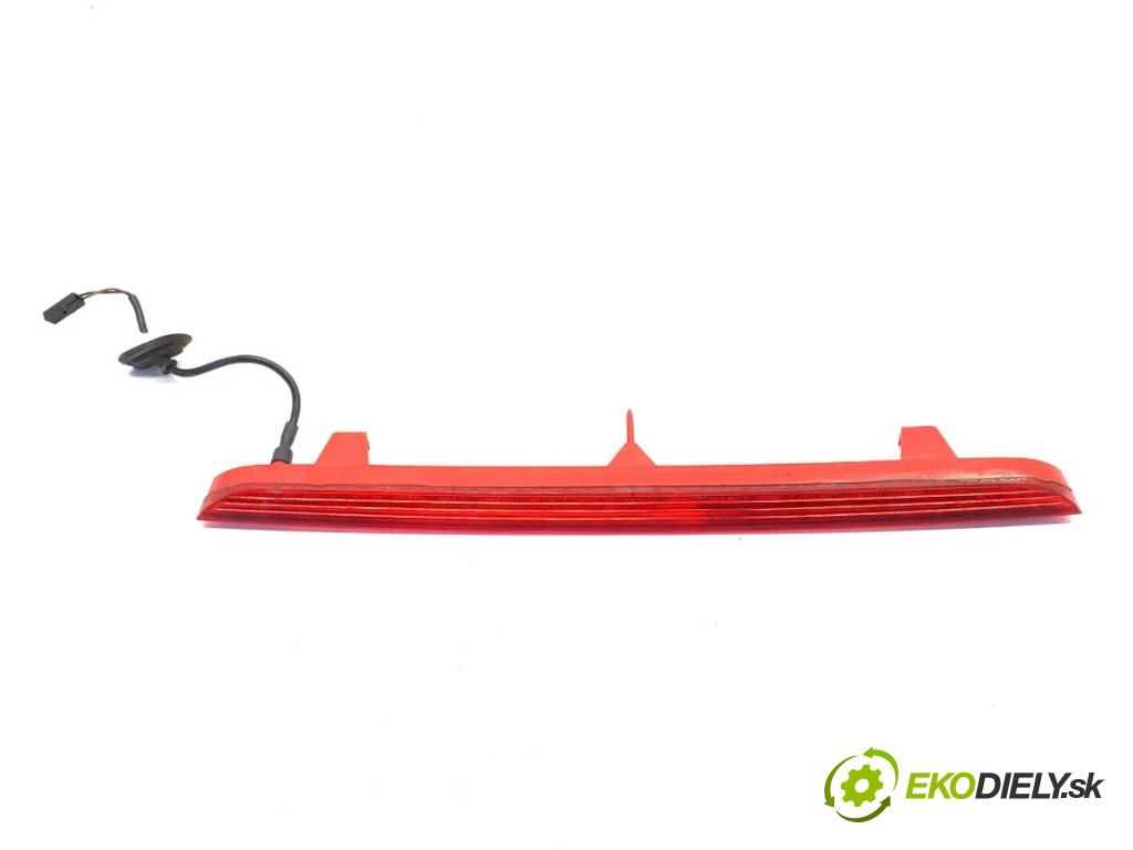 AUDI Q5 8R SUV 2011 125 kW 2.0 TDI quattro 1968 světlo brzdových světel 8R0945097