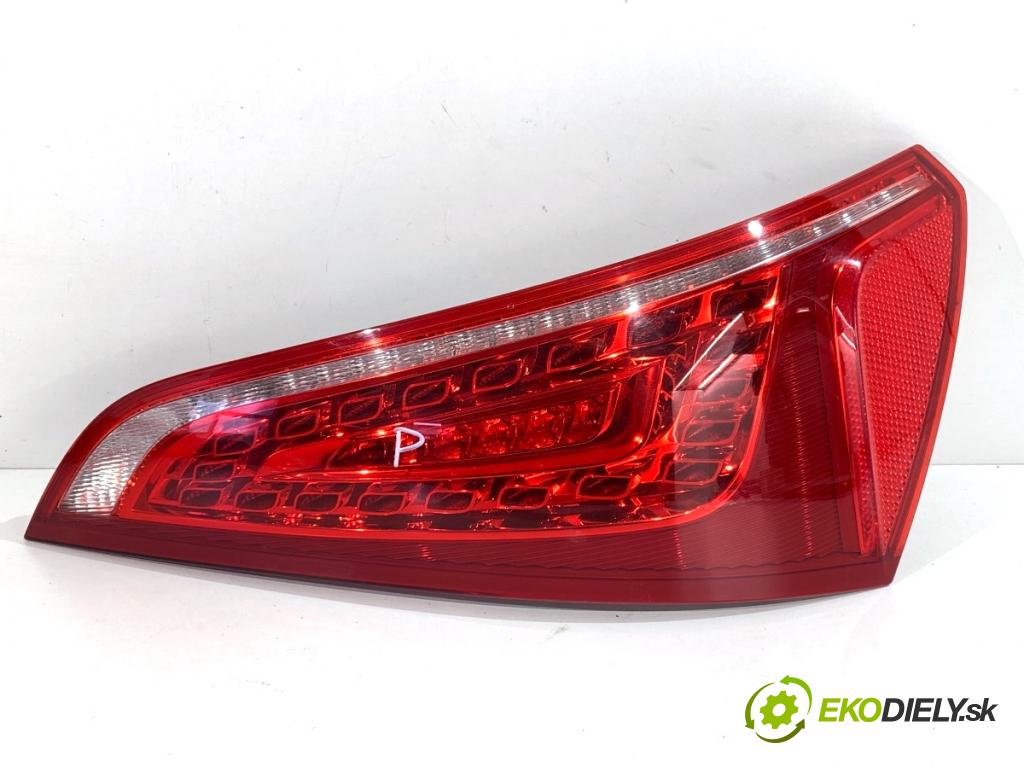 AUDI Q5 8R SUV 2011 125 kW 2.0 TDI quattro 1968 Svetlo pravy zad 8R0945094A