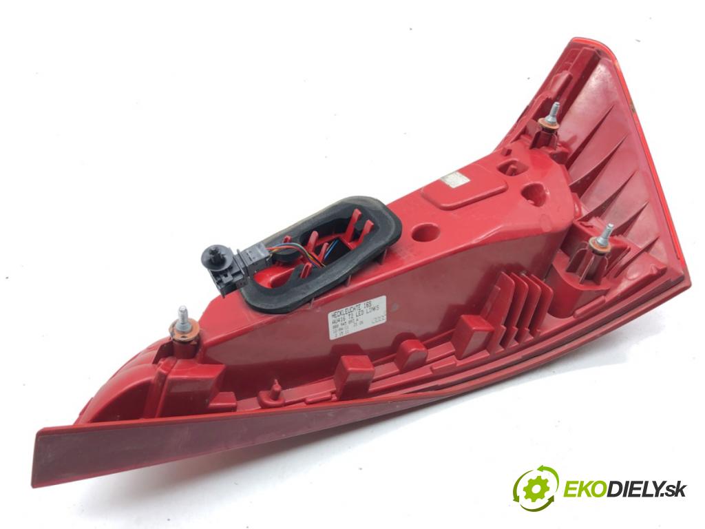 AUDI Q5 8R SUV 2011 125 kW 2.0 TDI quattro 1968 Svetlo ľavy zad 8R0945093A