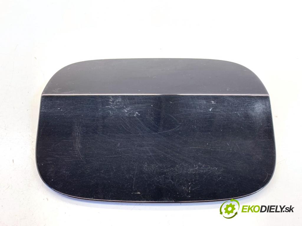 AUDI Q5 8R SUV 2011 125 kW 2.0 TDI quattro 1968 dvířka nádrže paliva 8R0809907A (Klika dveří ostatní)