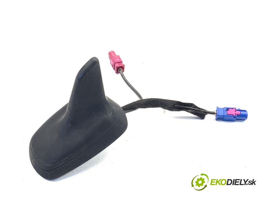 AUDI Q5 8R SUV 2011 125 kW 2.0 TDI quattro 1968 ANTENA 8R0035503A