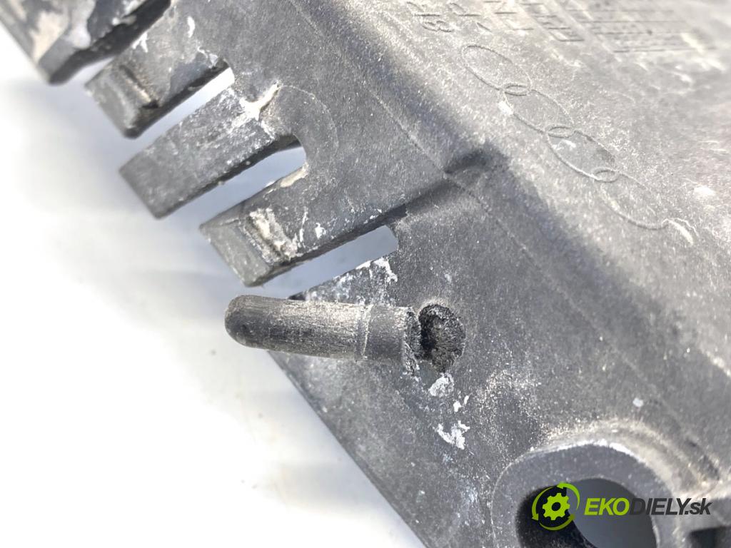 AUDI Q5 8R SUV 2011 125 kW 2.0 TDI quattro 1968 Úchyt nárazníka pravy predný 8R0807284C