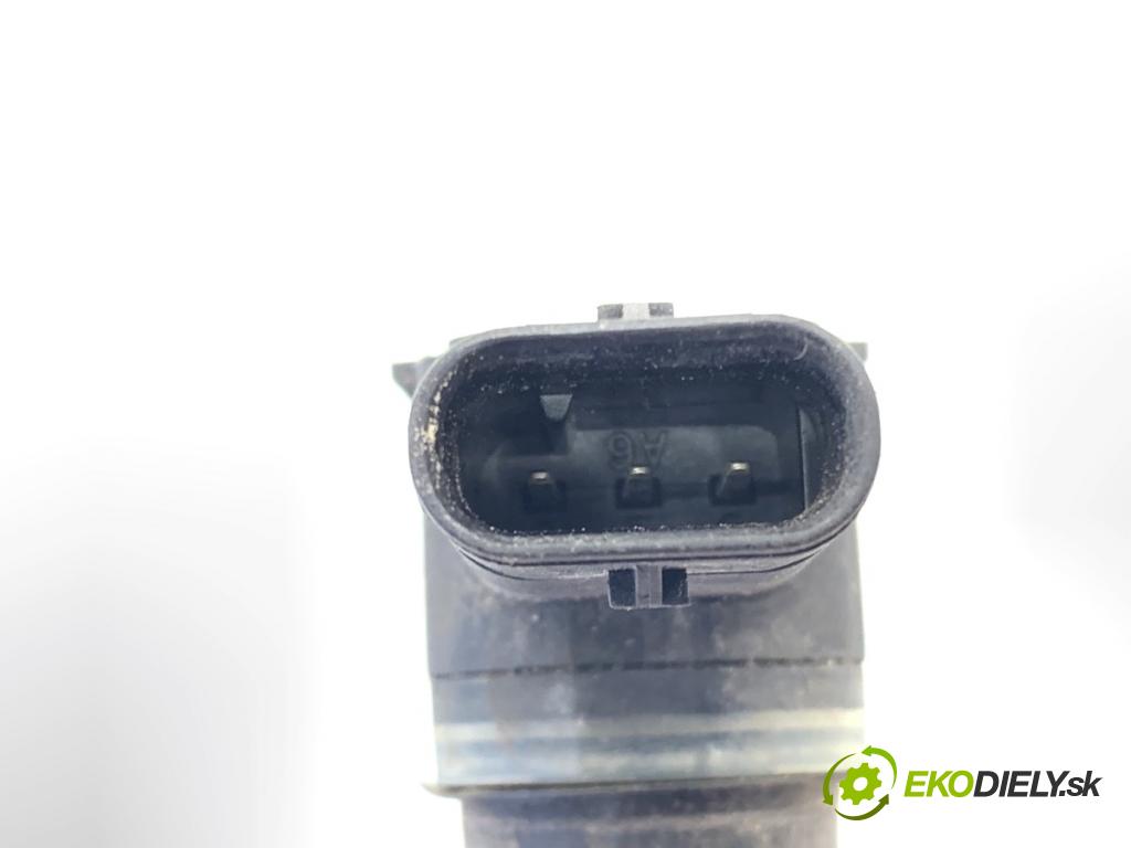 AUDI Q5 8R SUV 2011 125 kW 2.0 TDI quattro 1968 Snímač PDC 5KD919275