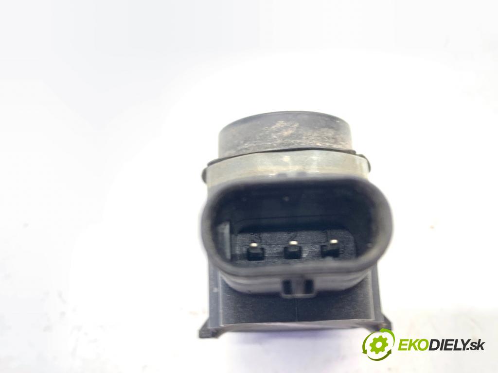 AUDI Q5 8R SUV 2011 125 kW 2.0 TDI quattro 1968 Snímač PDC 5KD919275