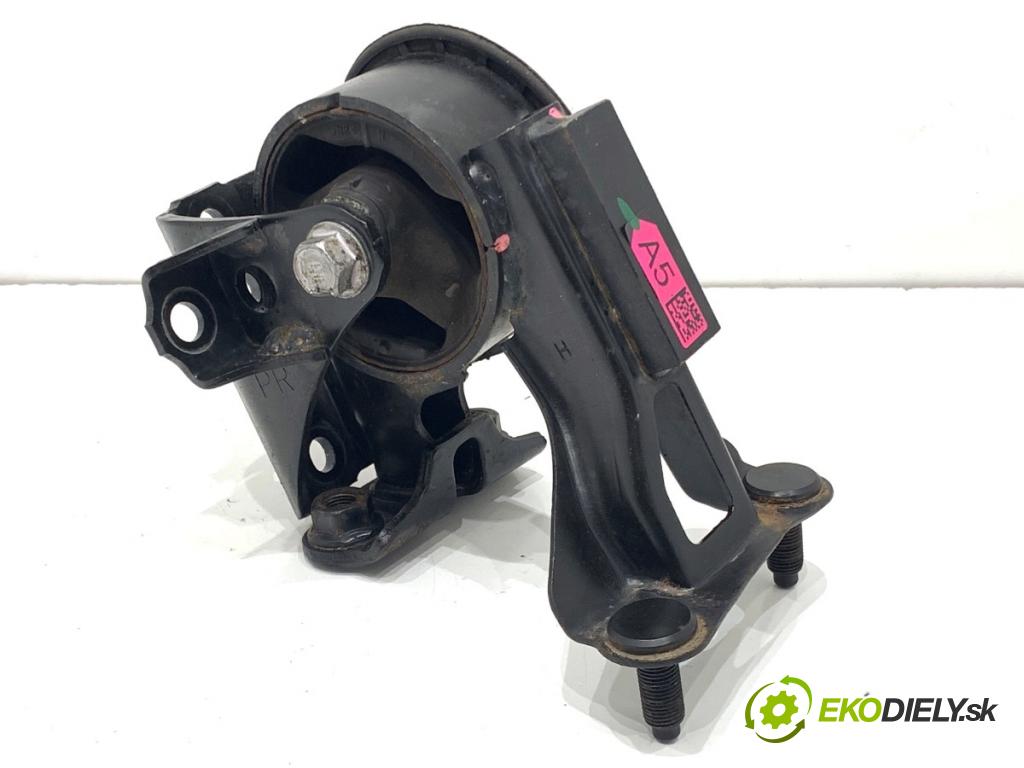 TOYOTA AURIS II liftback 2017 73 kW 1.8 Hybrid (ZWE186_) 1798 Držiak prevodovky 