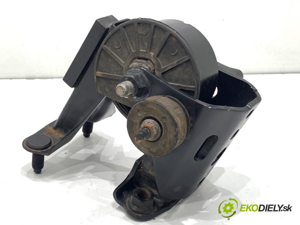 TOYOTA AURIS II liftback 2017 73 kW 1.8 Hybrid (ZWE186_) 1798 Držiak prevodovky