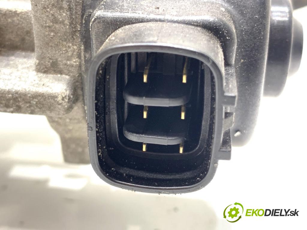 TOYOTA AURIS II liftback 2017 73 kW 1.8 Hybrid (ZWE186_) 1798 Ventil EGR CHLADIČ: 25601-37010