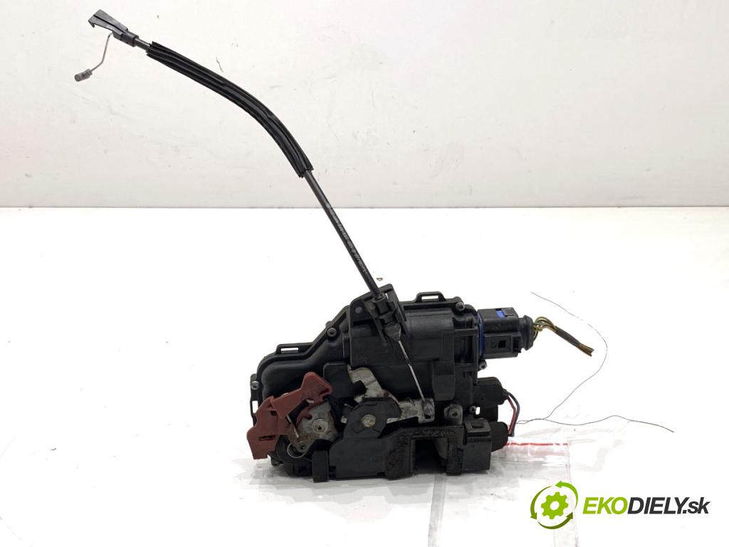 SKODA FABIA II liftback 2008 44 kW 1.2 12V 1198 zámok Dvere ľavy predný 3B1837015AR