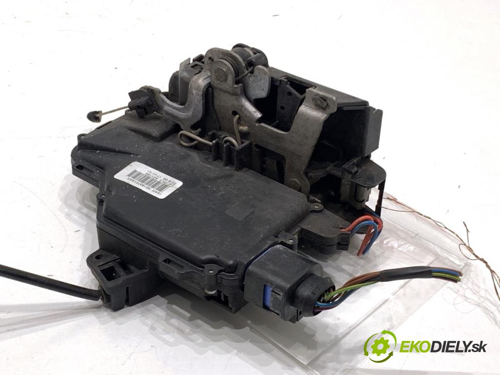 SKODA FABIA II liftback 2008 44 kW 1.2 12V 1198 zámok Dvere ľavy predný 3B1837015AR