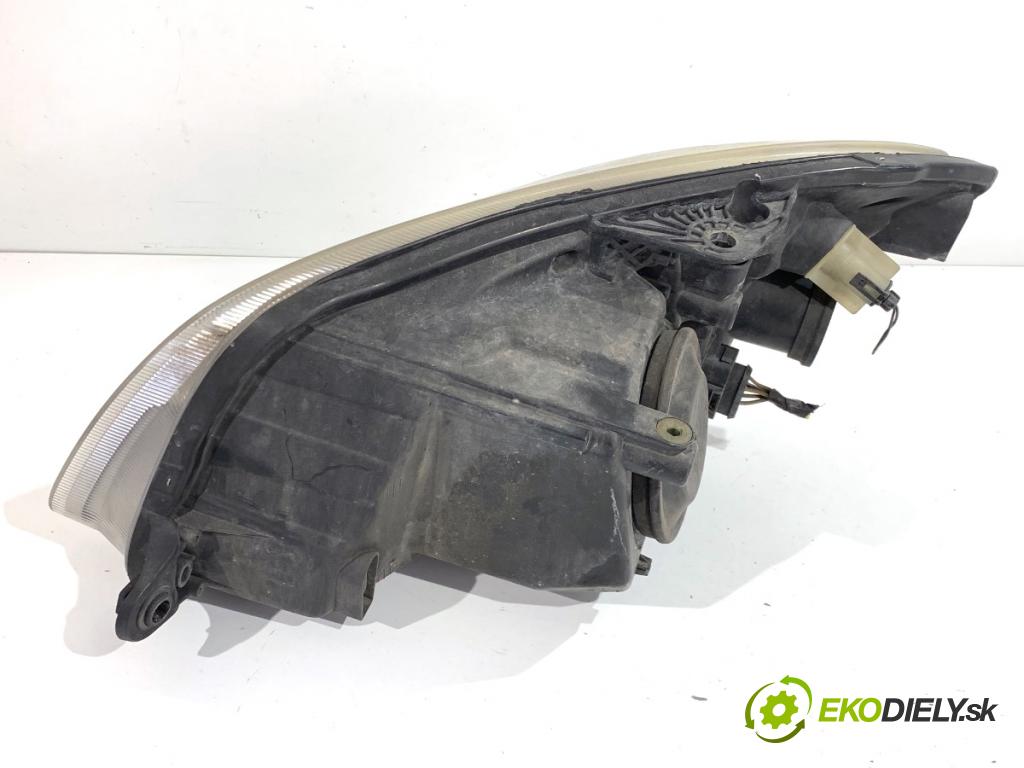 SKODA FABIA II liftback 2008 44 kW 1.2 12V 1198 Svetlomet pravy predný