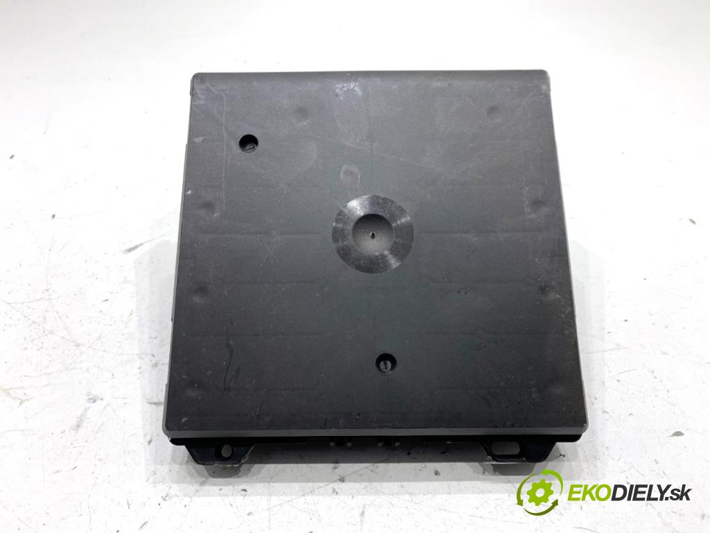 SKODA FABIA II liftback 2008 44 kW 1.2 12V 1198 modul komfortu 6Q2937049F (Komfortní modul)