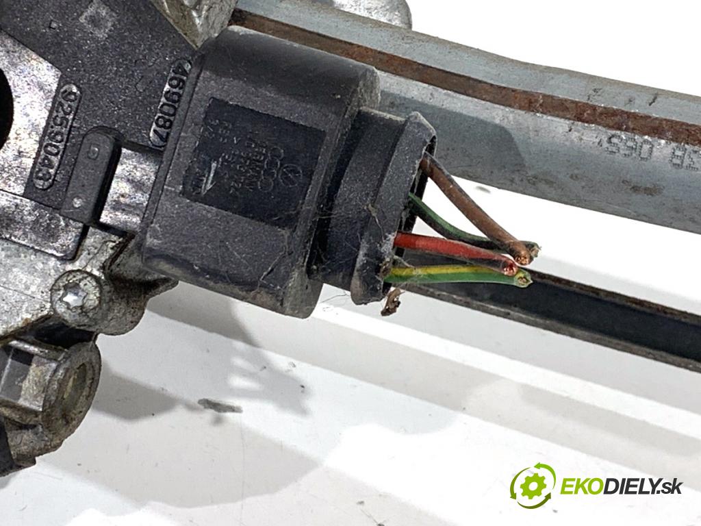 SKODA FABIA II liftback 2008 44 kW 1.2 12V 1198 Mechanizmus stieračov predný 5J1955113A (Motorček stieračov predný)