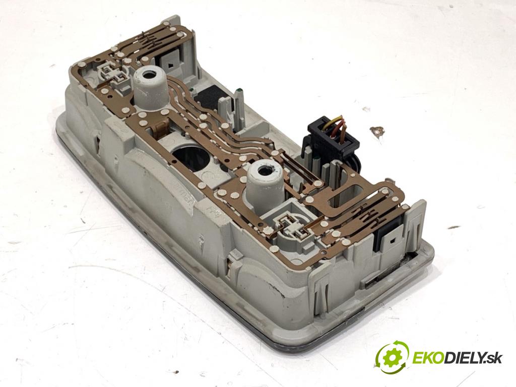 SKODA FABIA II liftback 2008 44 kW 1.2 12V 1198 světlo stropní 3B0947105C