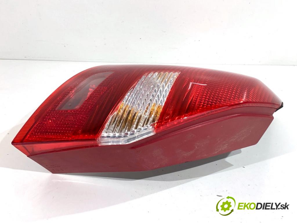 SKODA FABIA II liftback 2008 44 kW 1.2 12V 1198 světlo levý zadní část