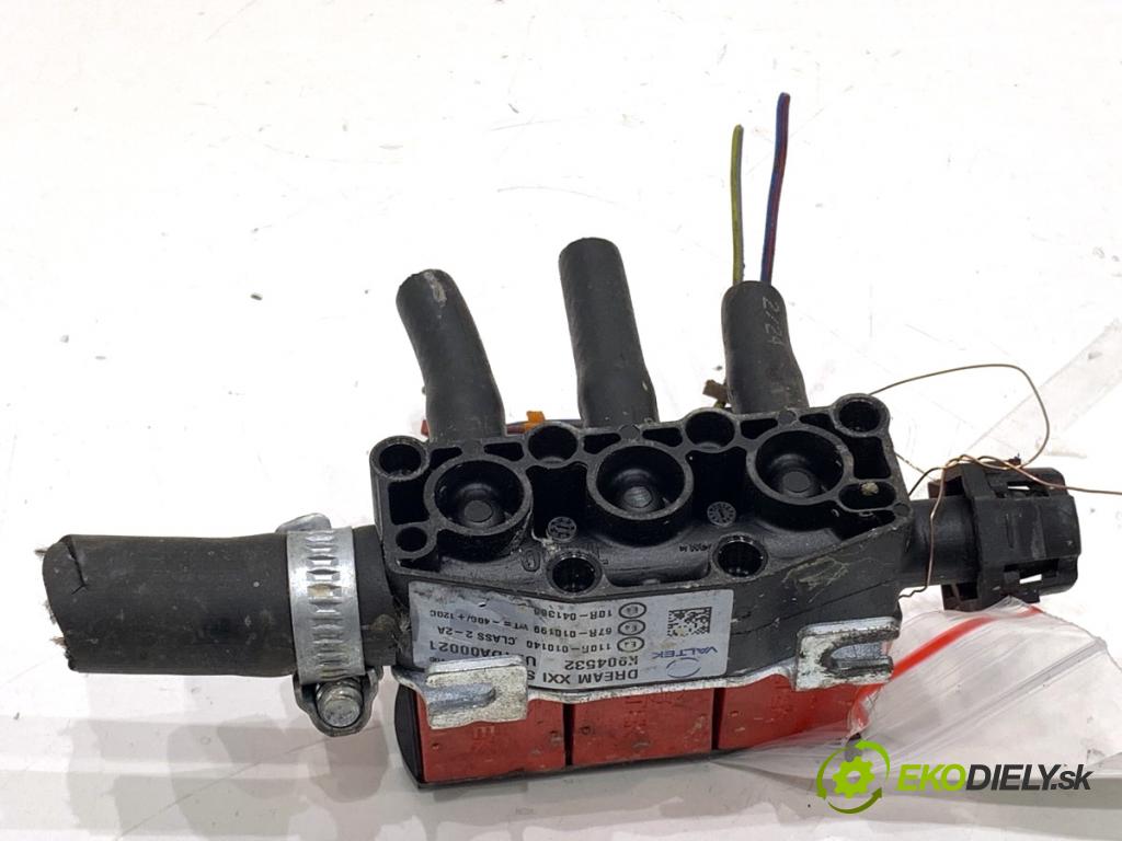 SKODA FABIA II liftback 2008 44 kW 1.2 12V 1198 vstřikovač LPG 67R-010199