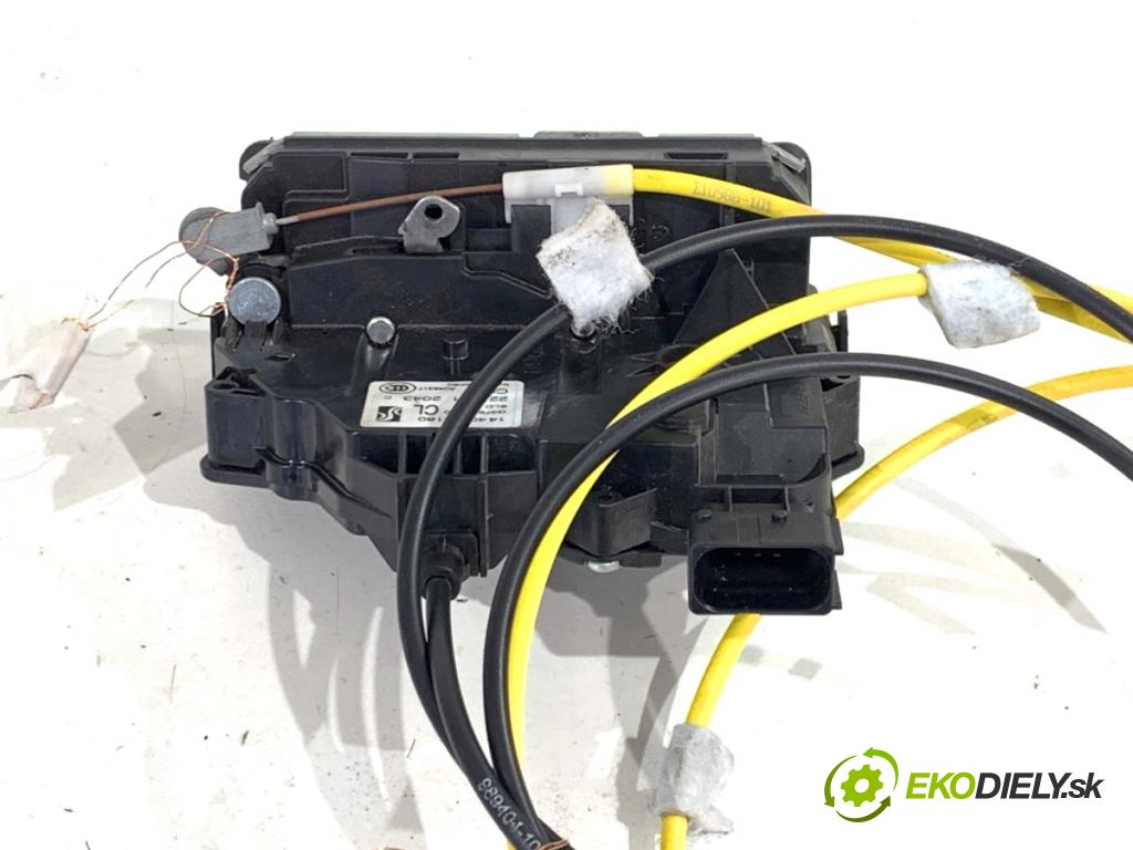 PEUGEOT BOXER II Skrzynia 2022 103 kW 2.2 BlueHDi 140 2179 zámok dveře pravý zadní část 1440462180