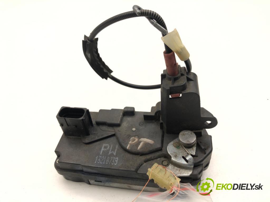 OPEL ASTRA H liftback 2006 110 kW 1.9 CDTI (L48) 1910 zámok Dvere pravy zad 13210739