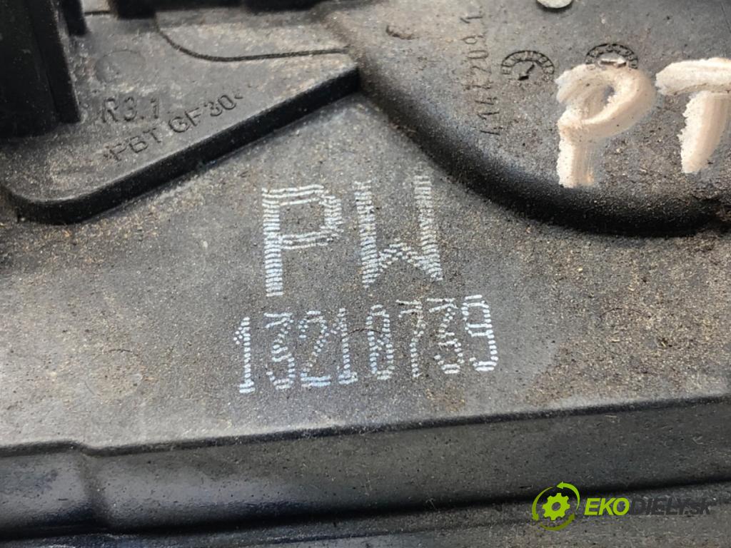 OPEL ASTRA H liftback 2006 110 kW 1.9 CDTI (L48) 1910 zámok Dvere pravy zad 13210739