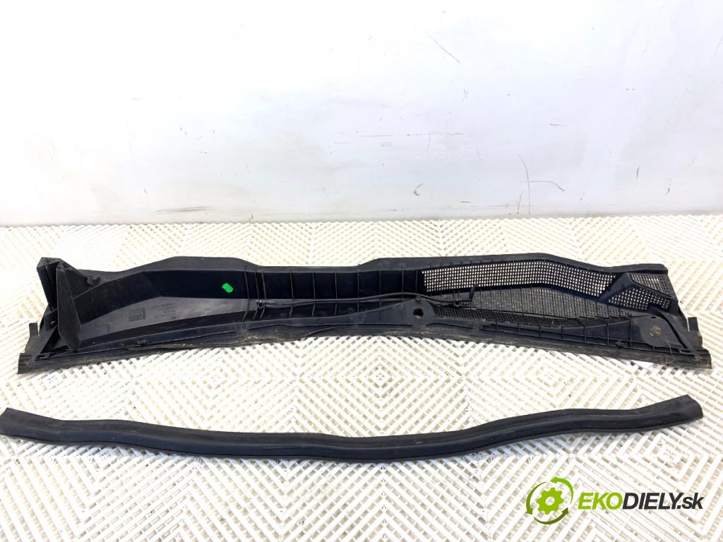 OPEL ASTRA H liftback 2006 110 kW 1.9 CDTI (L48) 1910 Torpédo, plast pod čelné okno 24463382 (Torpédo (plast pod čelným sklom))