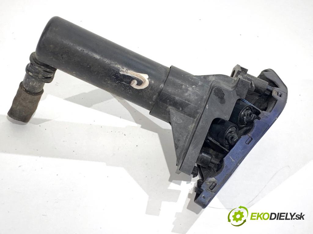 OPEL ASTRA H liftback 2006 110 kW 1.9 CDTI (L48) 1910 ostřikovače světla pravý přední část