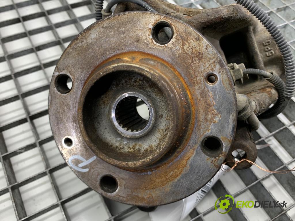 PEUGEOT 207 liftback 2008 54 kW 1.4 1360 náboj pravy predný