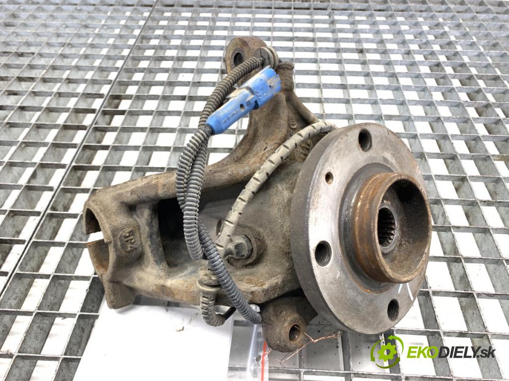 PEUGEOT 207 liftback 2008 54 kW 1.4 1360 náboj ľavy predný 