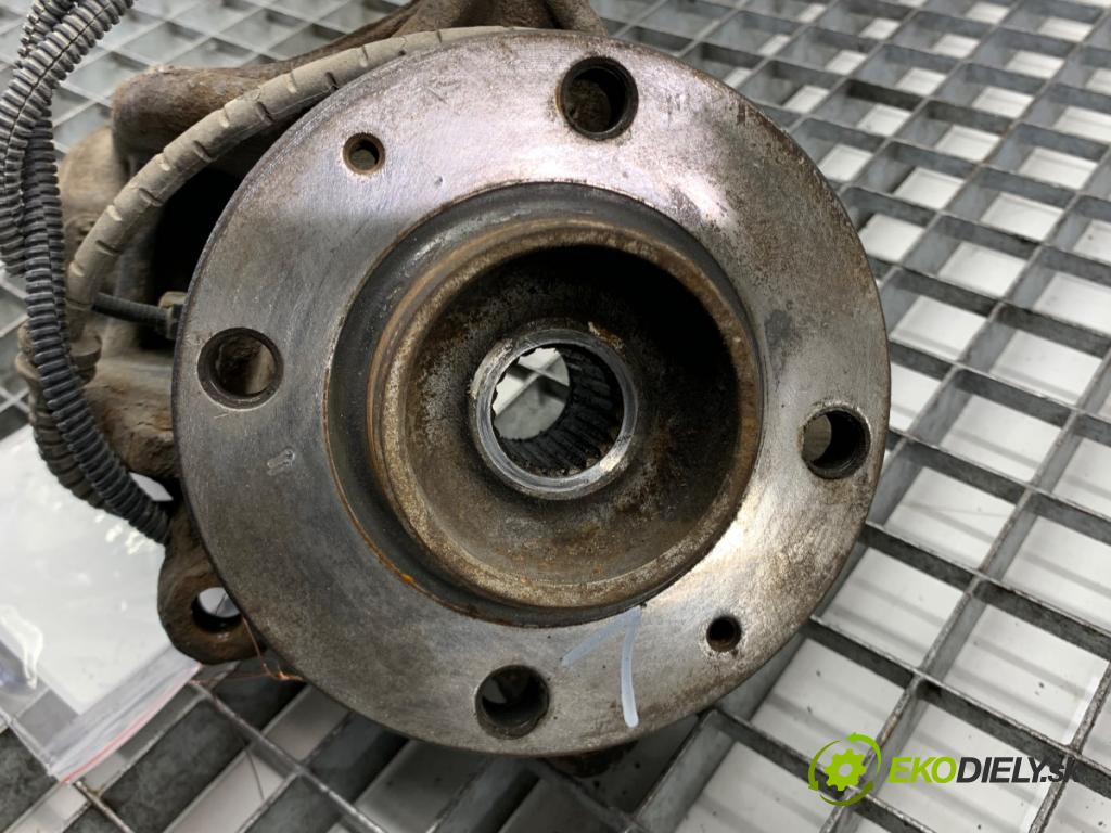 PEUGEOT 207 liftback 2008 54 kW 1.4 1360 náboj ľavy predný