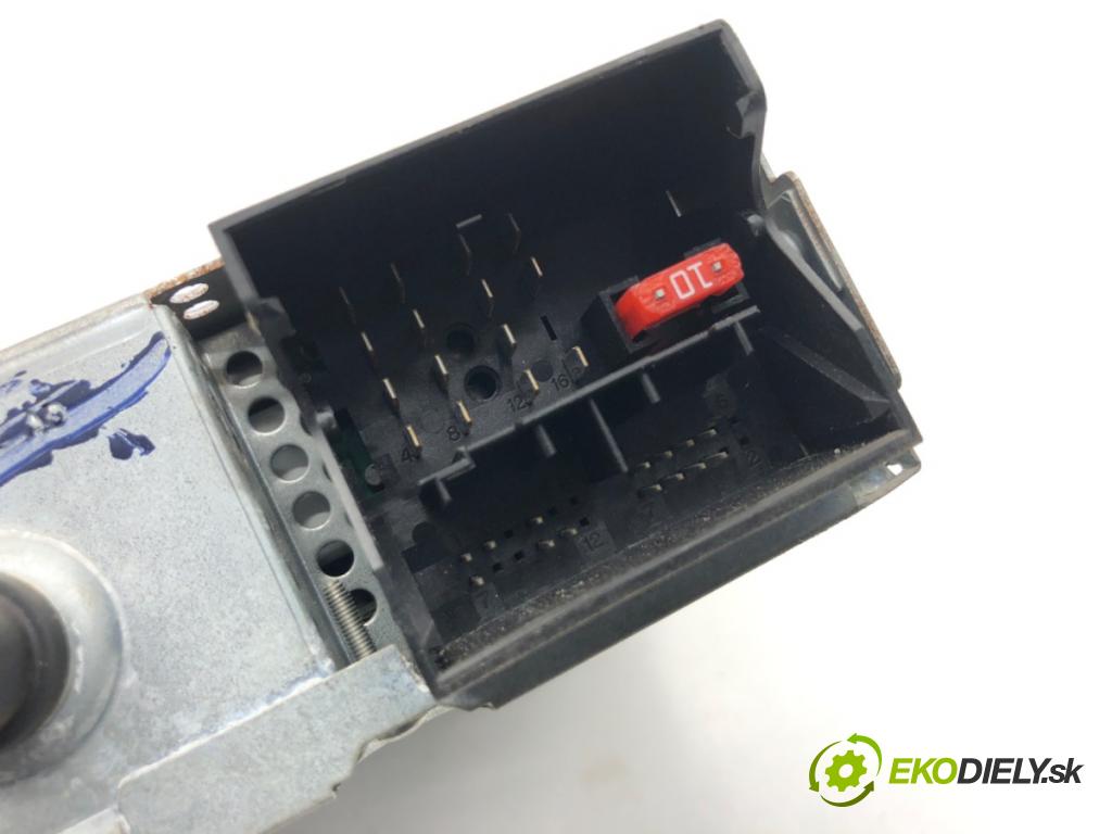 PEUGEOT 207 liftback 2008 54 kW 1.4 1360 RADIO 96591229XT (Audio zařízení)