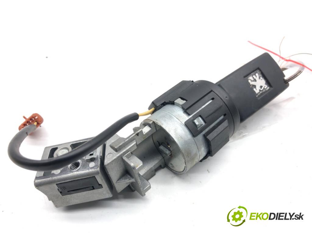 PEUGEOT 207 liftback 2008 54 kW 1.4 1360 spinačka 9663123280 (Spínacia skrinka)