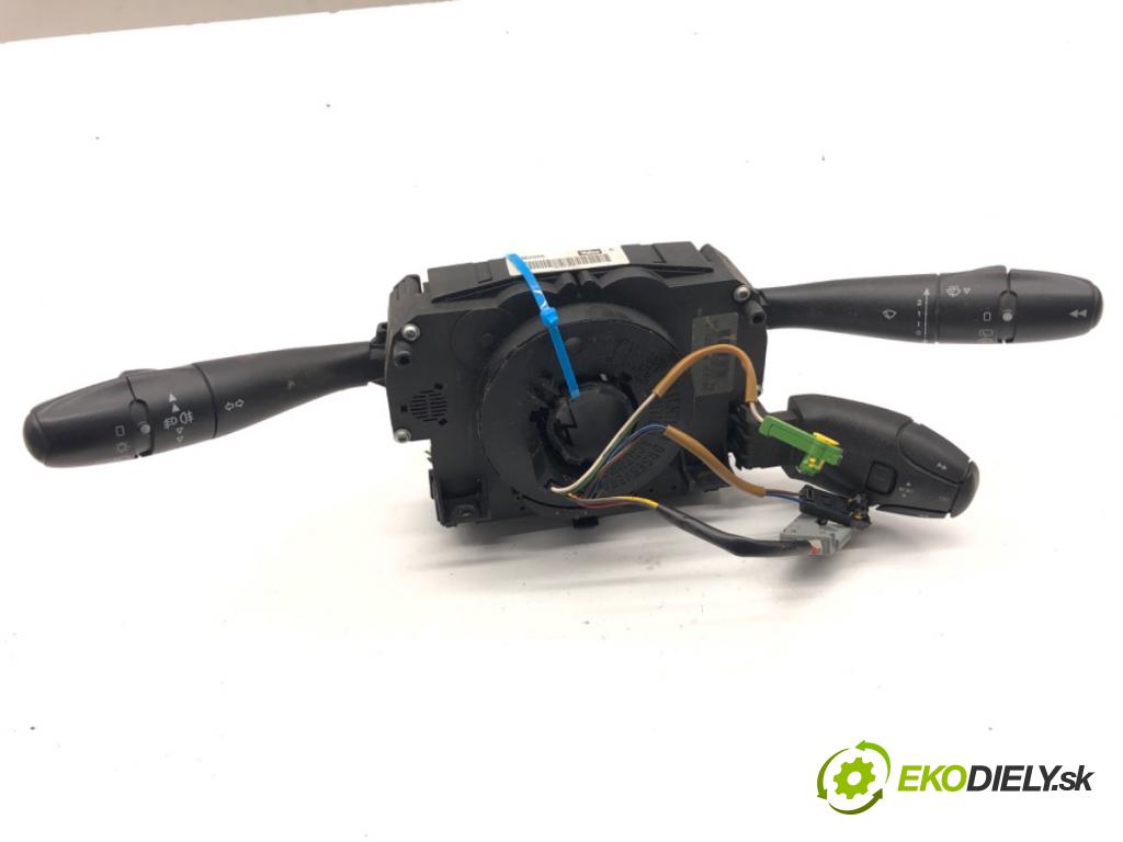 PEUGEOT 207 liftback 2008 54 kW 1.4 1360 Prepínač kombinovaný 96630724XT (Prepínacie páčky pod volantom)