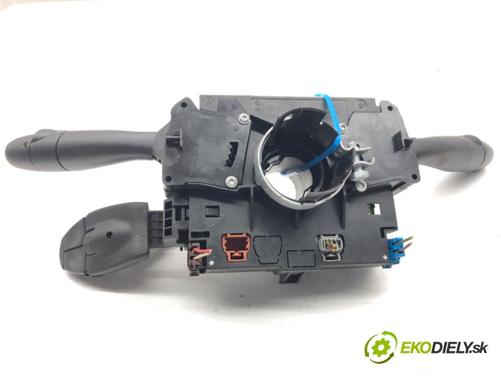 PEUGEOT 207 liftback 2008 54 kW 1.4 1360 Prepínač kombinovaný 96630724XT (Prepínacie páčky pod volantom)