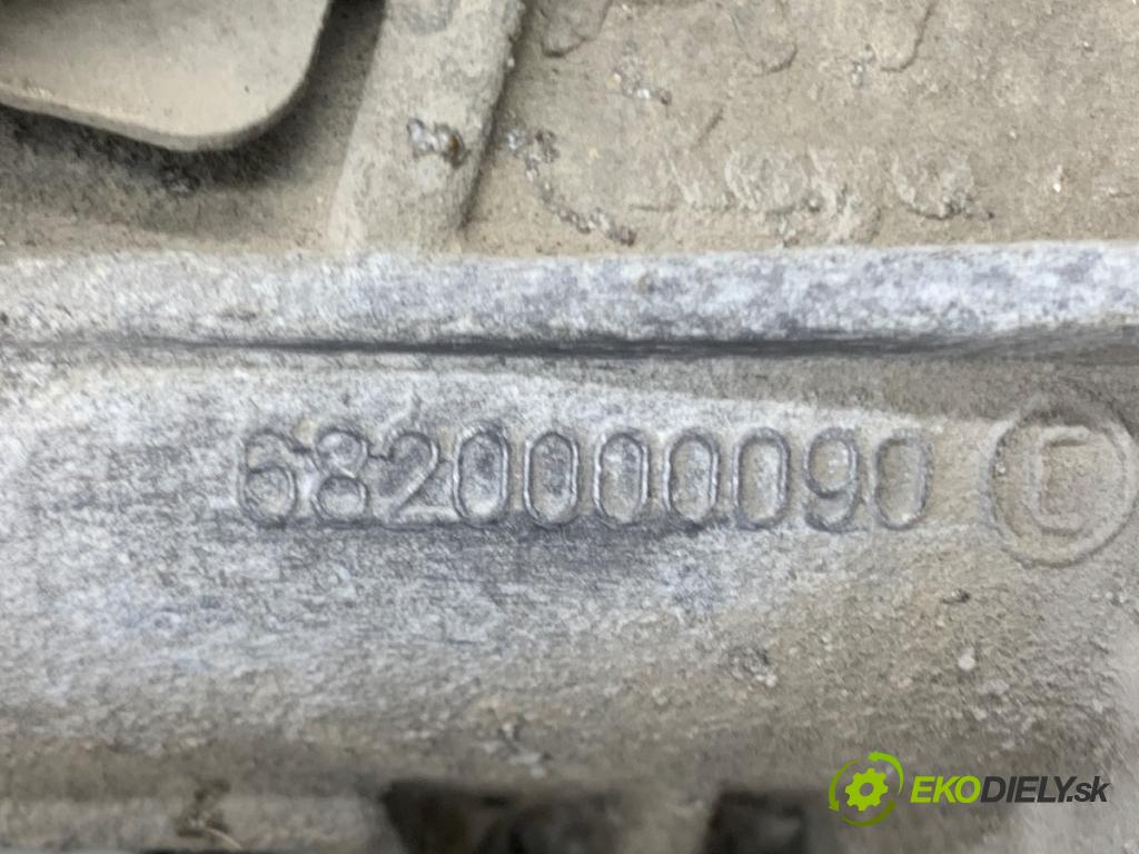 PEUGEOT 207 liftback 2008 54 kW 1.4 1360 řízení volantu řízení 6700001770B