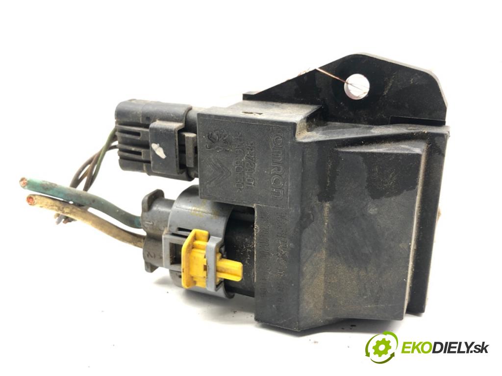 PEUGEOT 207 liftback 2008 54 kW 1.4 1360 Modul ventilátora 9662872380