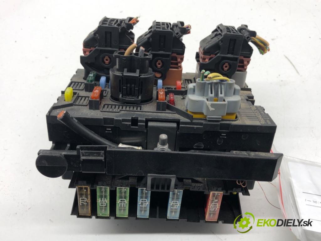 PEUGEOT 207 liftback 2008 54 kW 1.4 1360 modul BSM 9664055780 (Řídící jednotka ostatní)