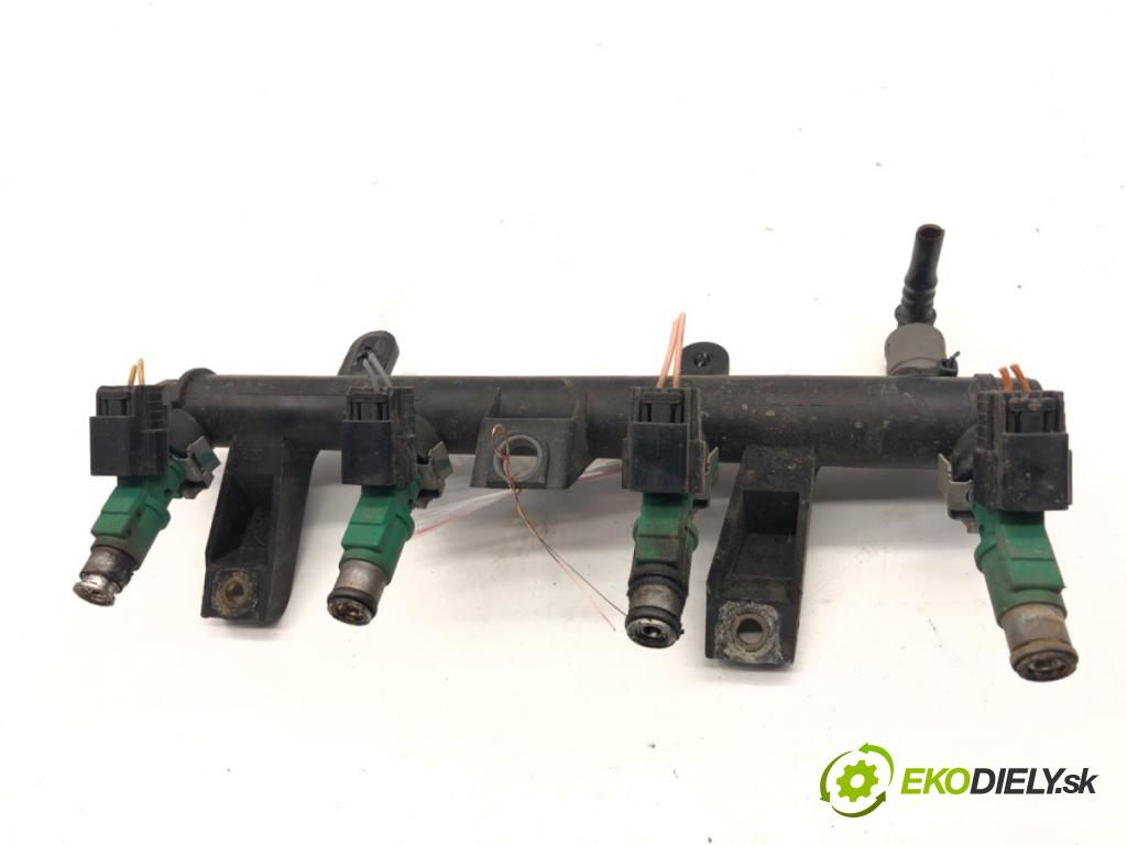 PEUGEOT 207 liftback 2008 54 kW 1.4 1360 Lišta vstrekovacia 9655833580 (Vstrekovacia lišta)