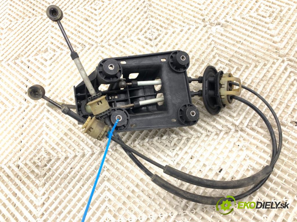 PEUGEOT 207 liftback 2008 54 kW 1.4 1360 Kulisa 9654072080 (Rýchlostná páka (kulisa))