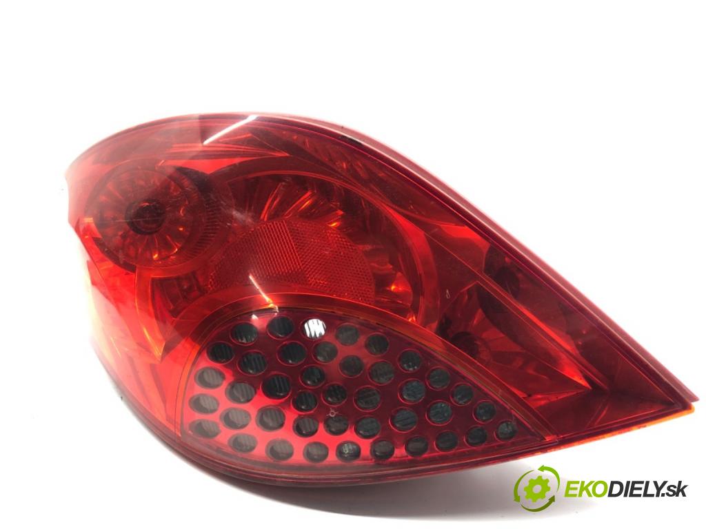 PEUGEOT 207 liftback 2008 54 kW 1.4 1360 světlo levý zadní část 9649986680