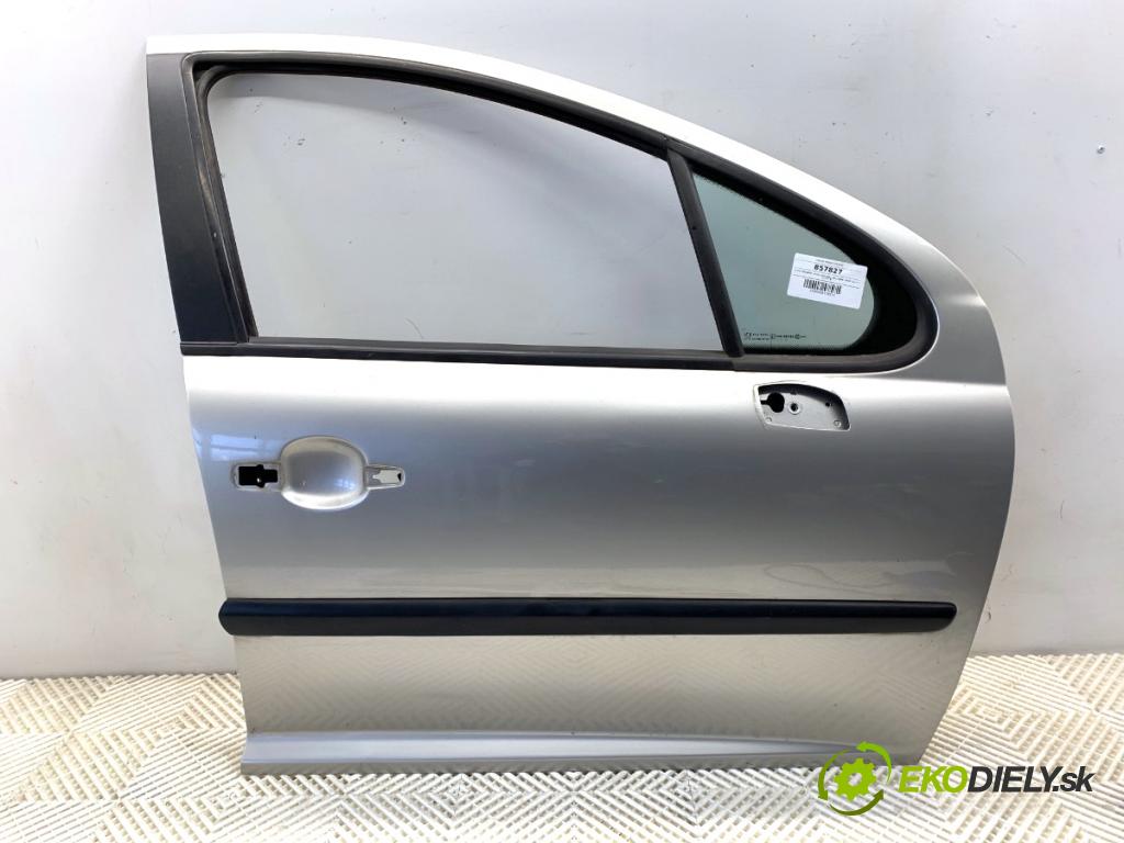 PEUGEOT 207 liftback 2008 54 kW 1.4 1360 Dvere pravy predný 