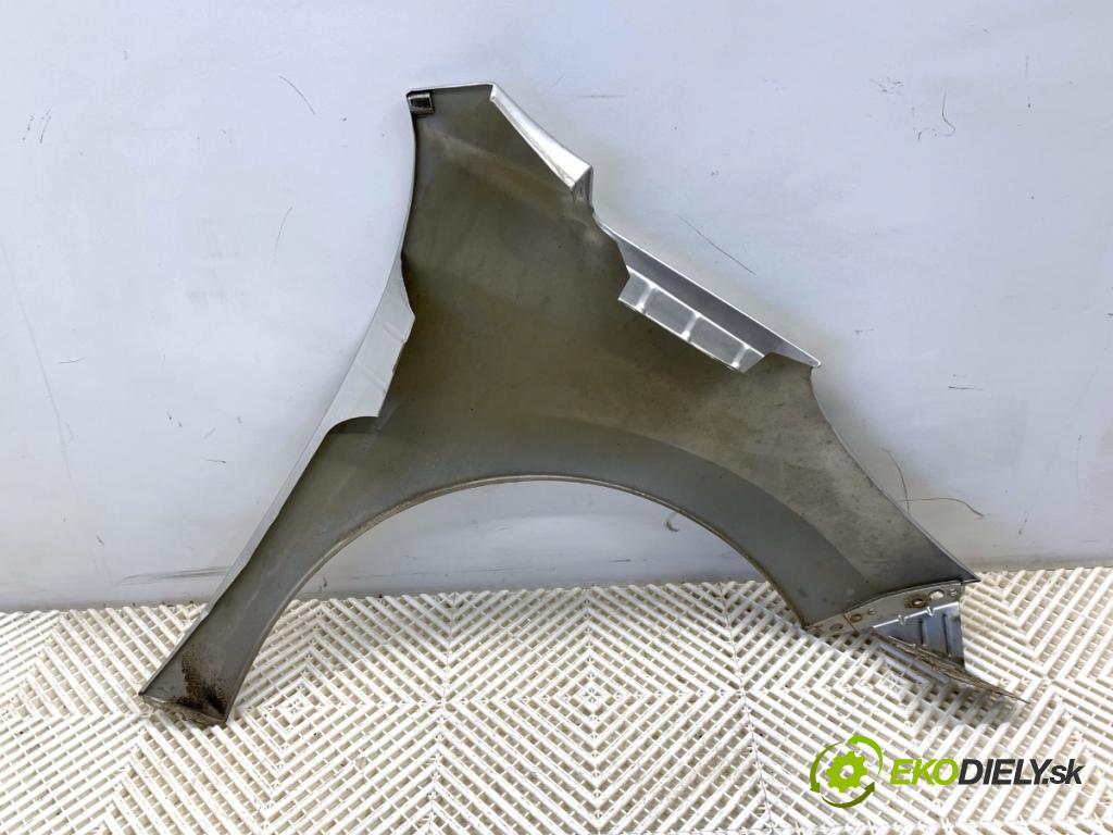 PEUGEOT 207 liftback 2008 54 kW 1.4 1360 Blatník ľavy predný