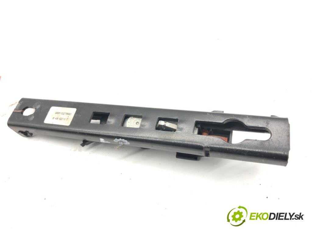 PEUGEOT 207 liftback 2008 54 kW 1.4 1360 ZIPS: nastavenia PASA ľavy 9681027880