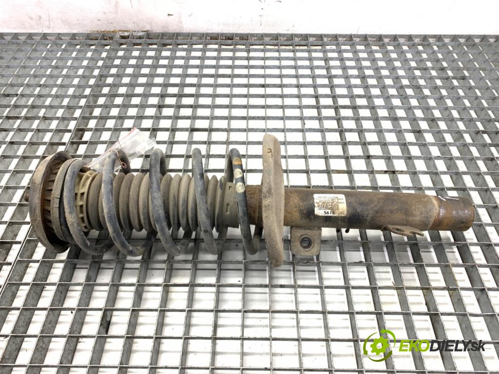 PEUGEOT 207 liftback 2008 54 kW 1.4 1360 Tlmič pravy predný ZE 