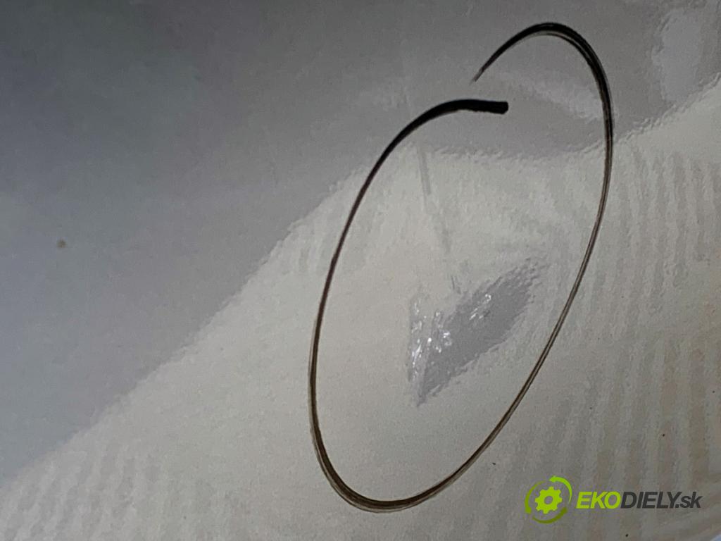 SKODA FABIA II liftback 2013 63 kW 1.2 TSI 1197 Nárazník zad  (Kľučka dverí ostatné)