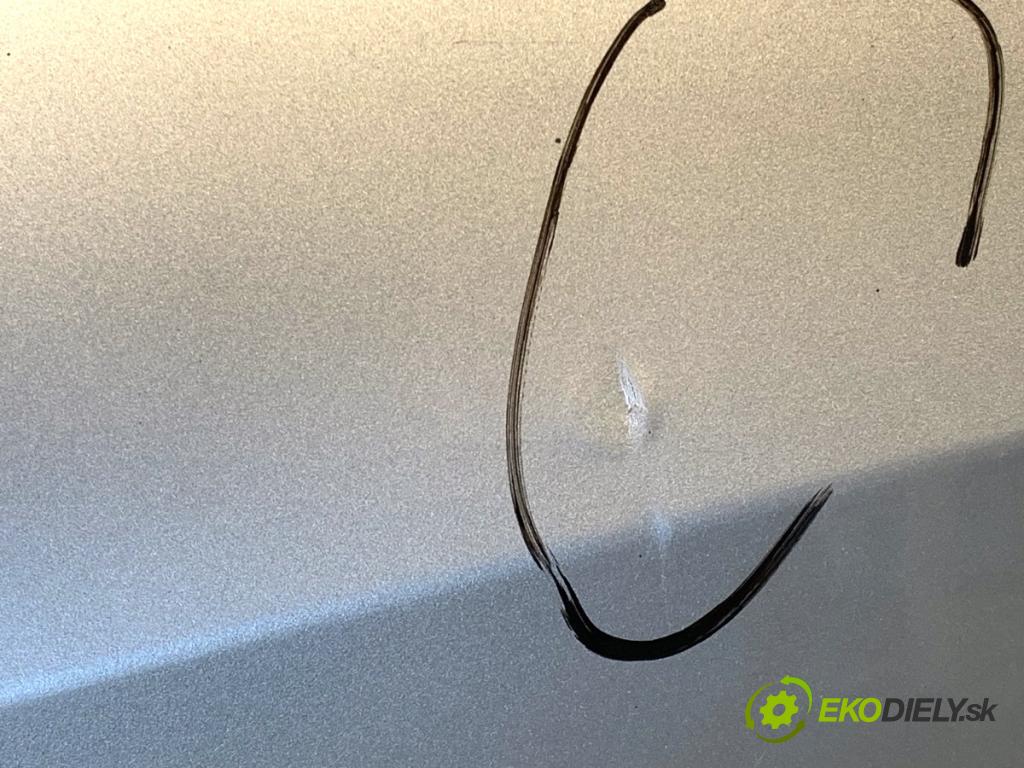 SKODA FABIA II liftback 2013 63 kW 1.2 TSI 1197 Nárazník zad  (Kľučka dverí ostatné)