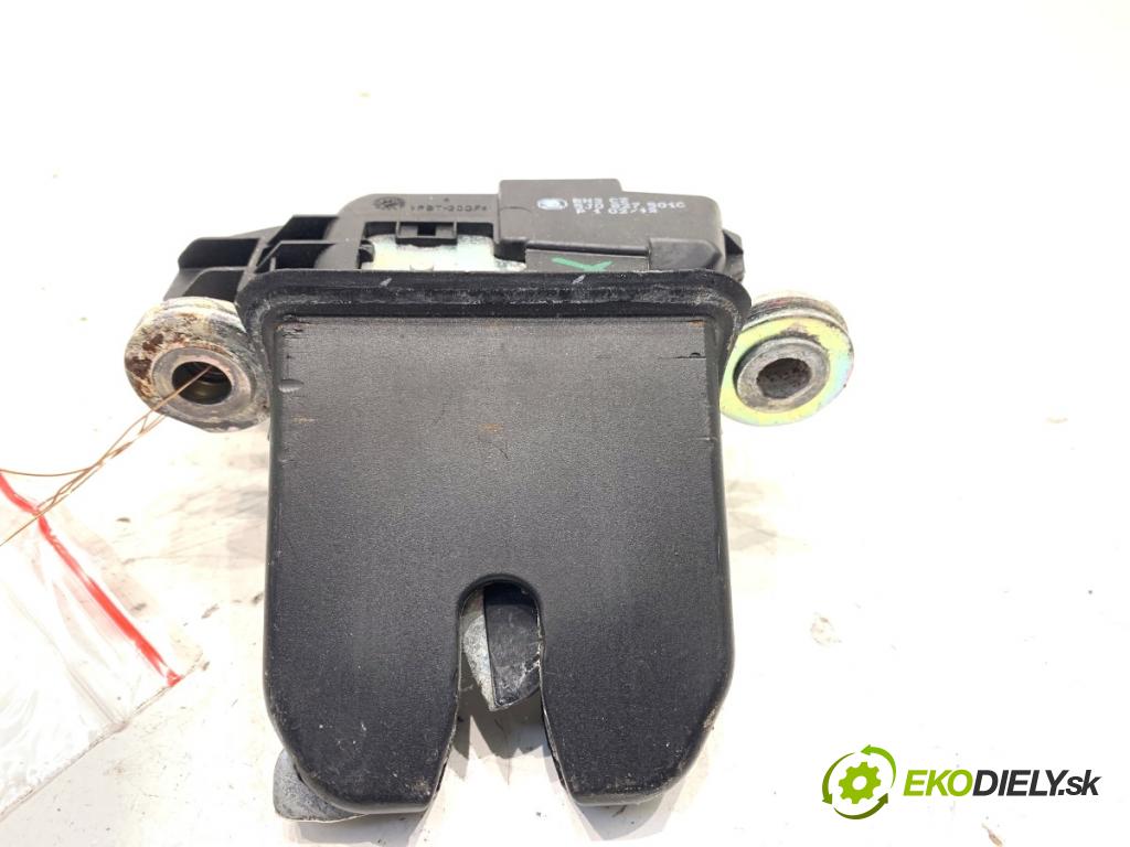 SKODA FABIA II liftback 2013 63 kW 1.2 TSI 1197 zámok dveří zadní část 5J0827501C