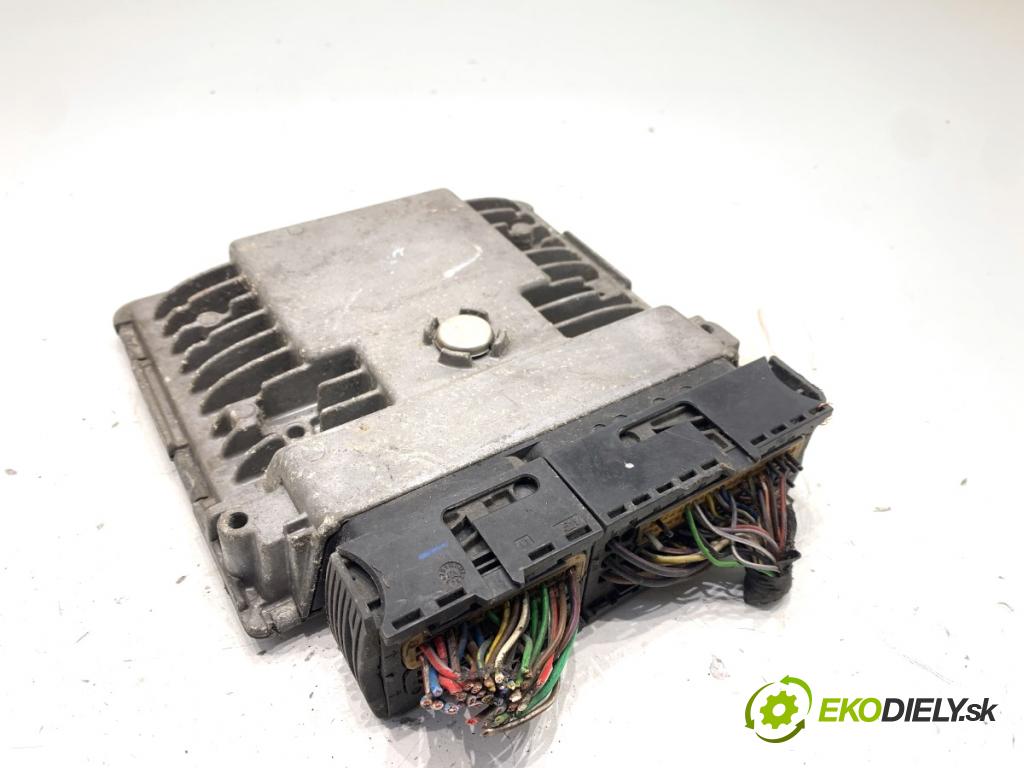 SKODA FABIA II liftback 2013 63 kW 1.2 TSI 1197 riadiaca jednotka Motor 03F906070HH (Riadiaca jednotka)