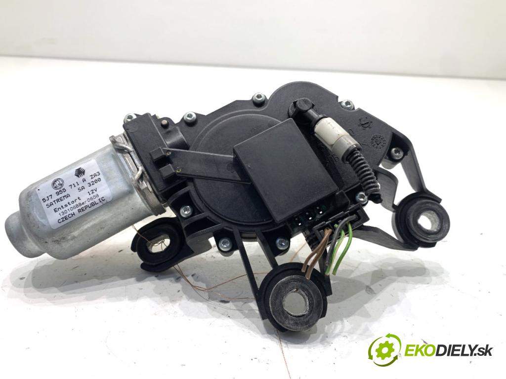 SKODA FABIA II liftback 2013 63 kW 1.2 TSI 1197 Motor stieračov zad 5J7955711A