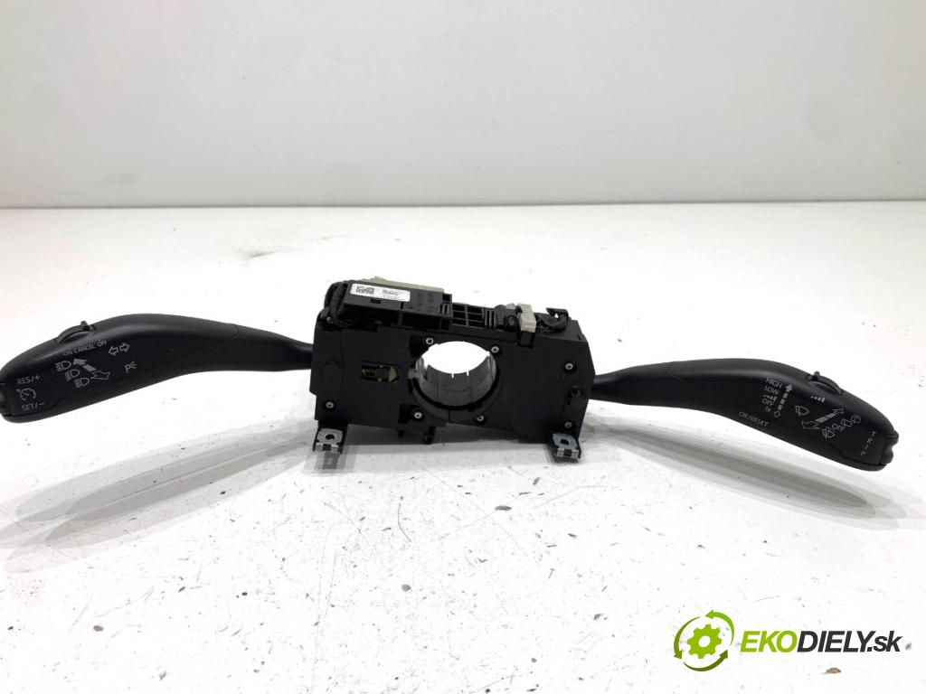 SKODA FABIA II liftback 2013 63 kW 1.2 TSI 1197 Prepínač kombinovaný 6R0953507C (Prepínacie páčky pod volantom)