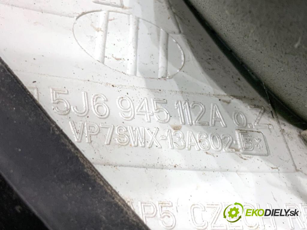 SKODA FABIA II liftback 2013 63 kW 1.2 TSI 1197 světlo pravý zadní část 5J6945112
